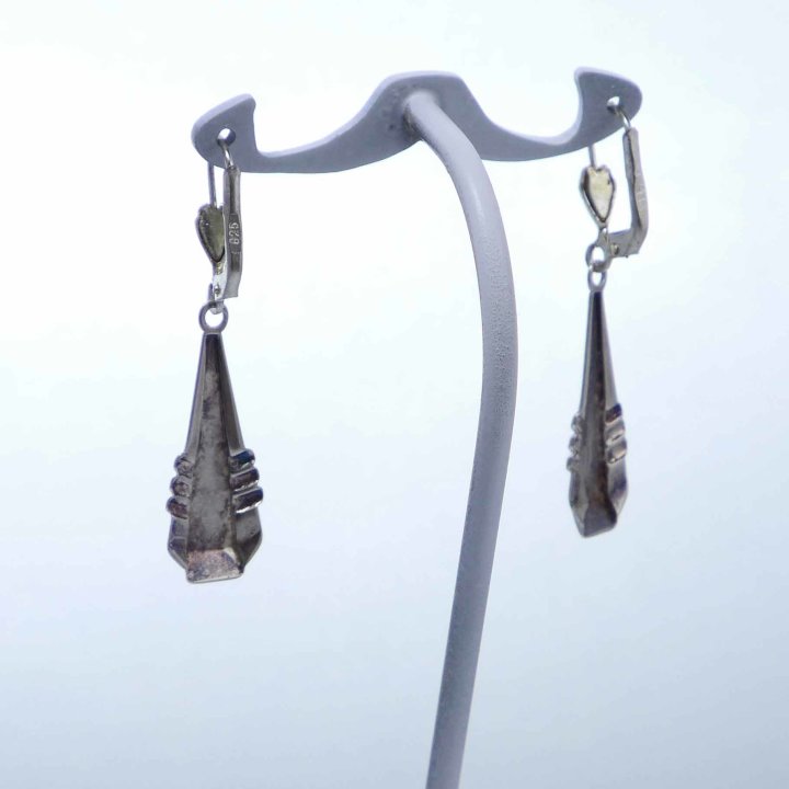 Graphic earrings in silver