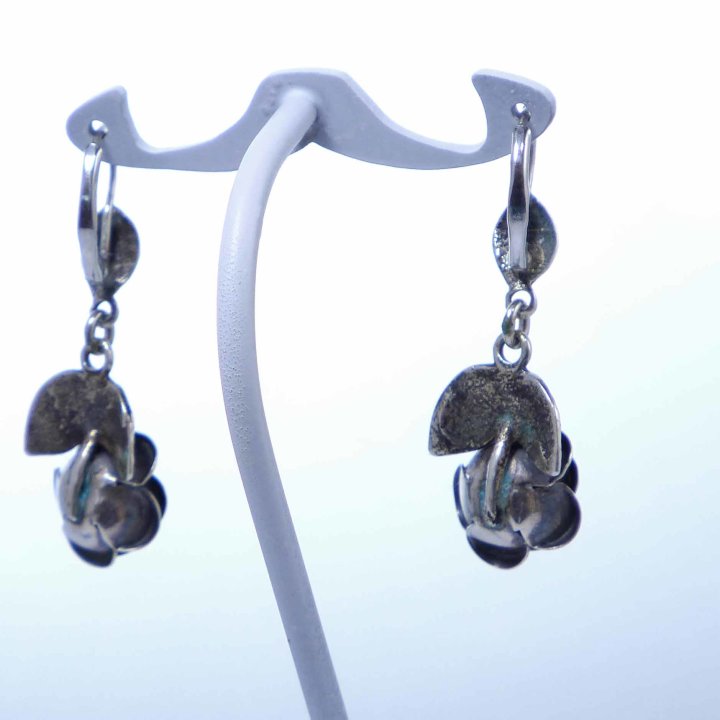 Silver earrings with roses from the 1950s