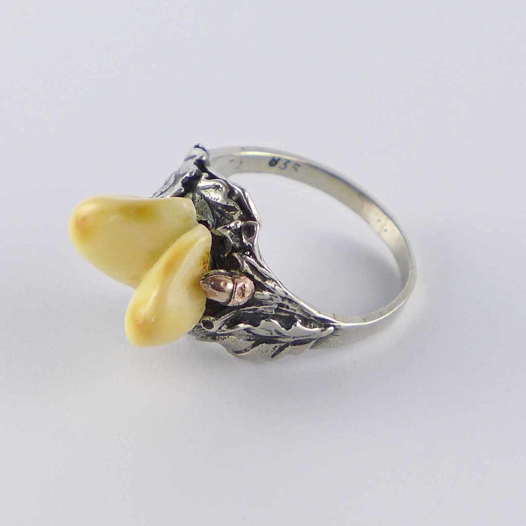 Ring with Stags teeth