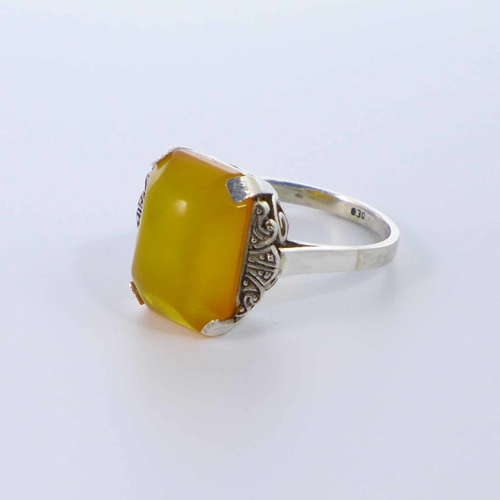 Art Deco ring with butterscotch amber