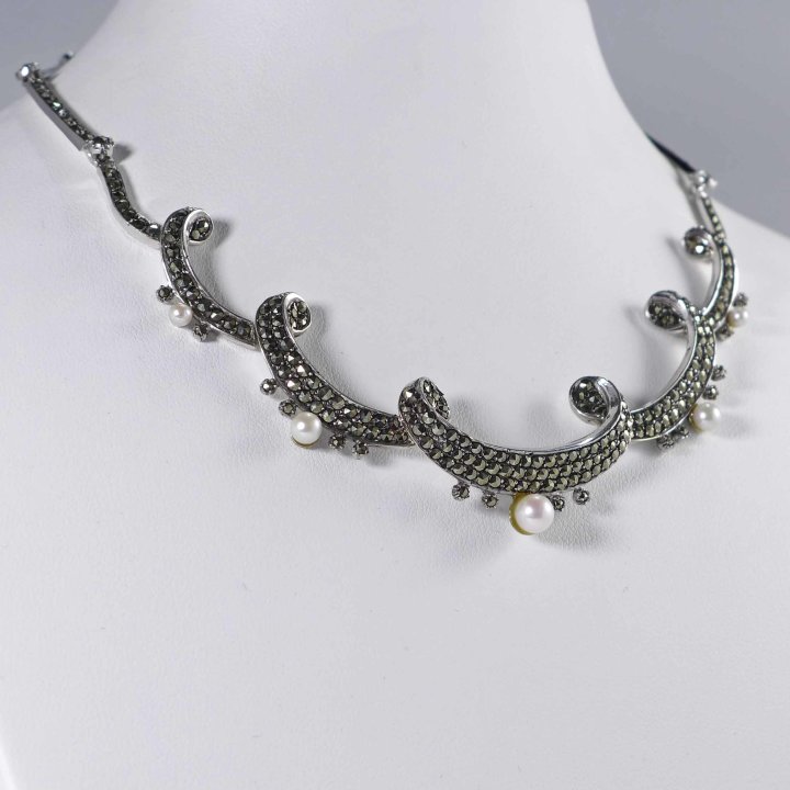L. Heidelberger GmbH - Necklace with marcasite and pearls