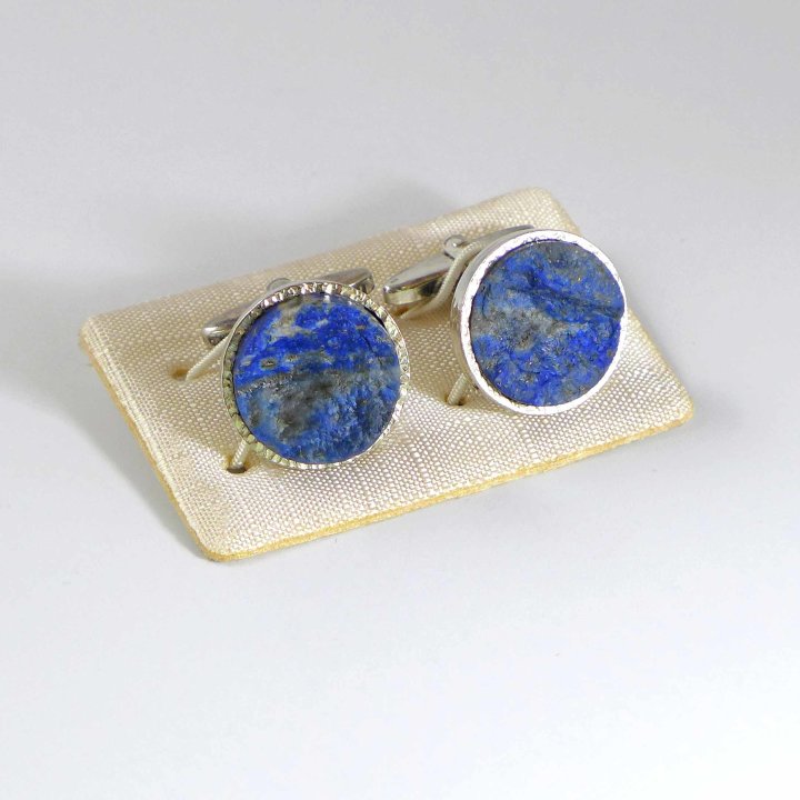Cufflinks with natural lapis lazuli