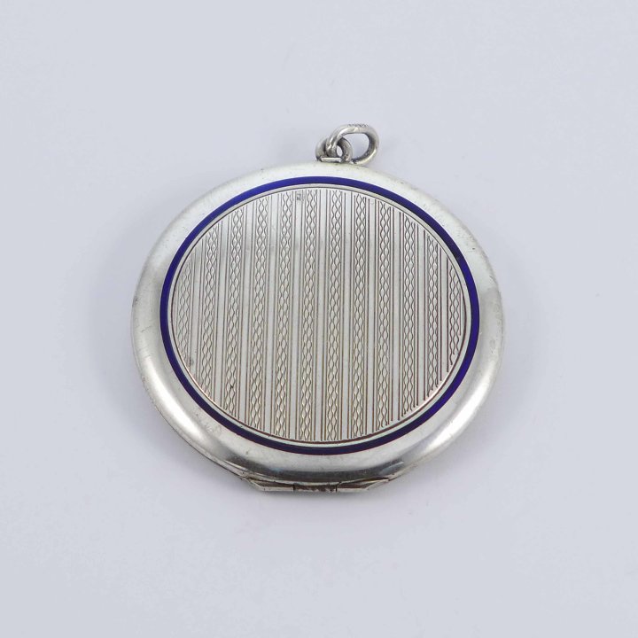 Medallion in silver with blue enamel stripe