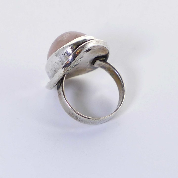 Georg Kramer - Silver ring with rose quartz