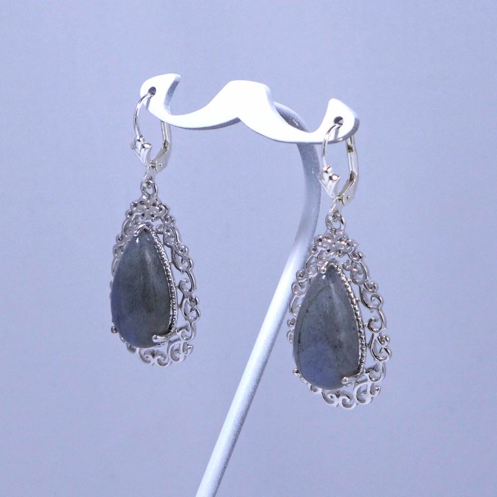 Long earrings with labradorite