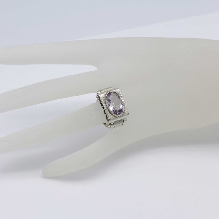 Breiter Art Déco Ring mit Lavendel-Amethyst