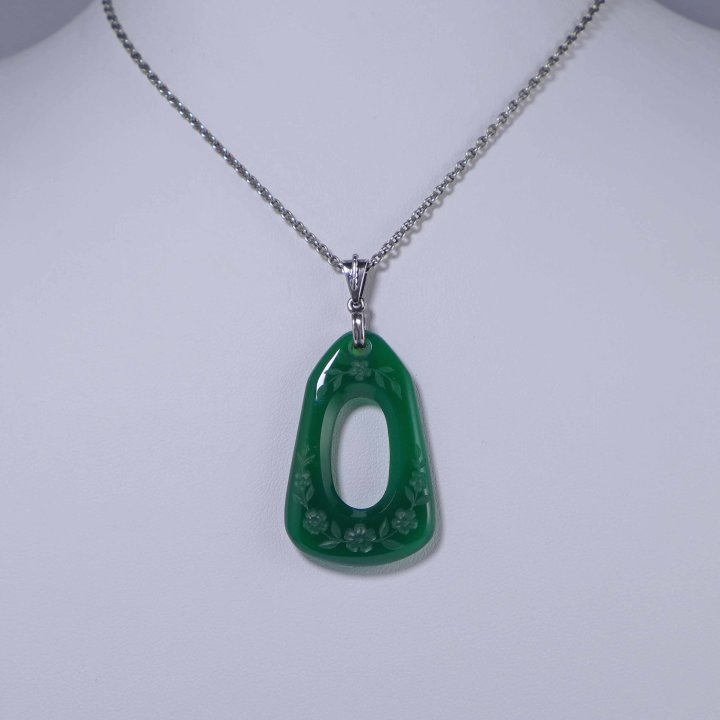 Green agate engraved pendant