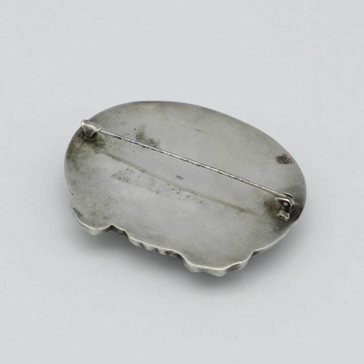 Geared silver brooch with german lapis