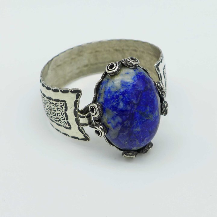 Helmut v. Kleist - Silver ring with lapis lazuli