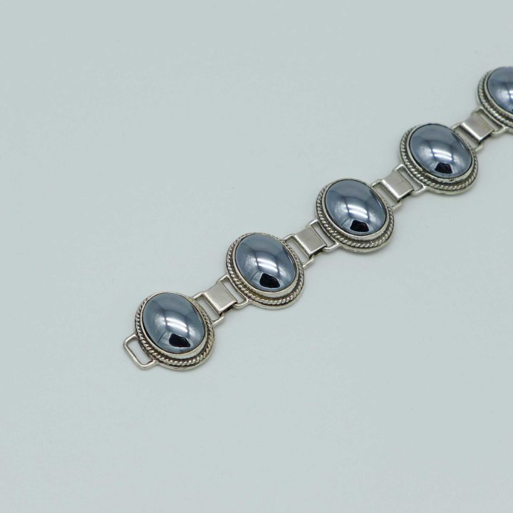Hematite bracelet in silver