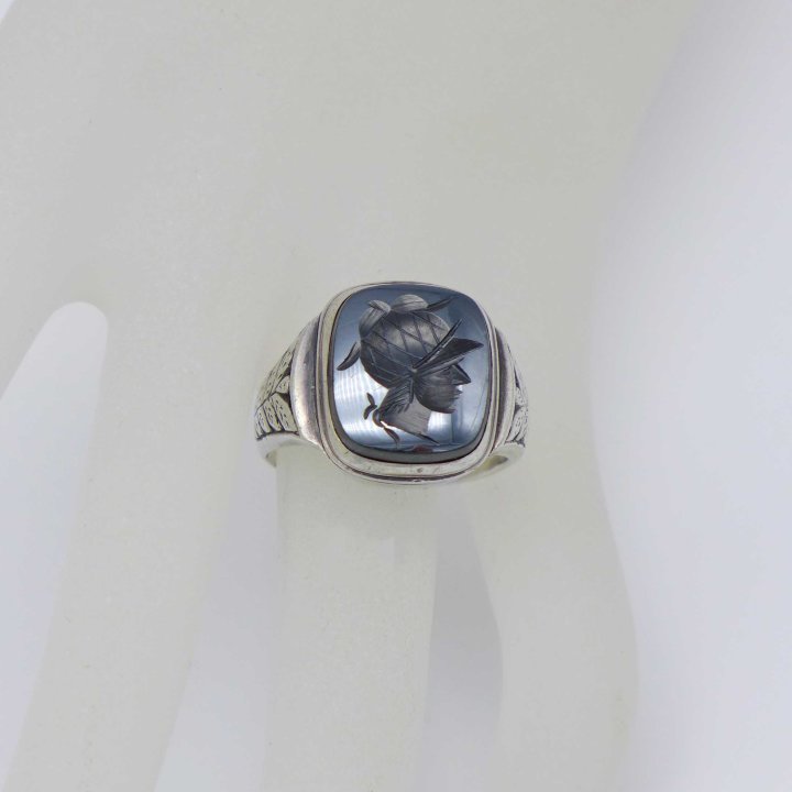 Signet ring into hematite with knight head