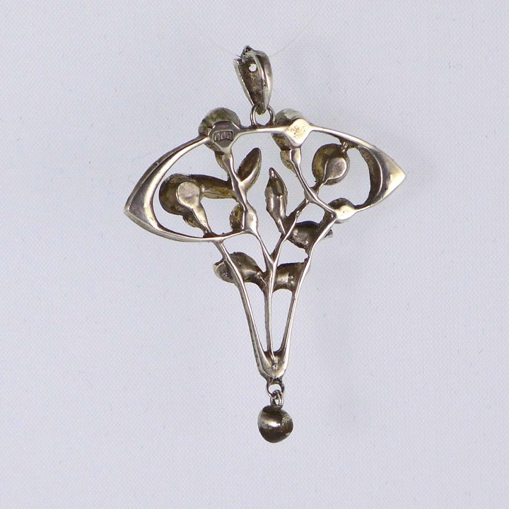 Floral art nouveau pendant with rock crystals