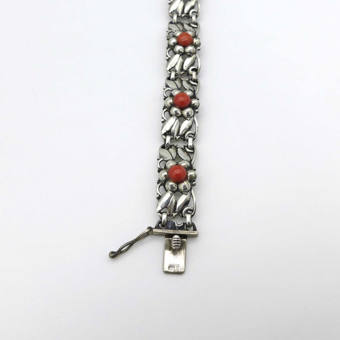 Art Déco silver bracelet with corals