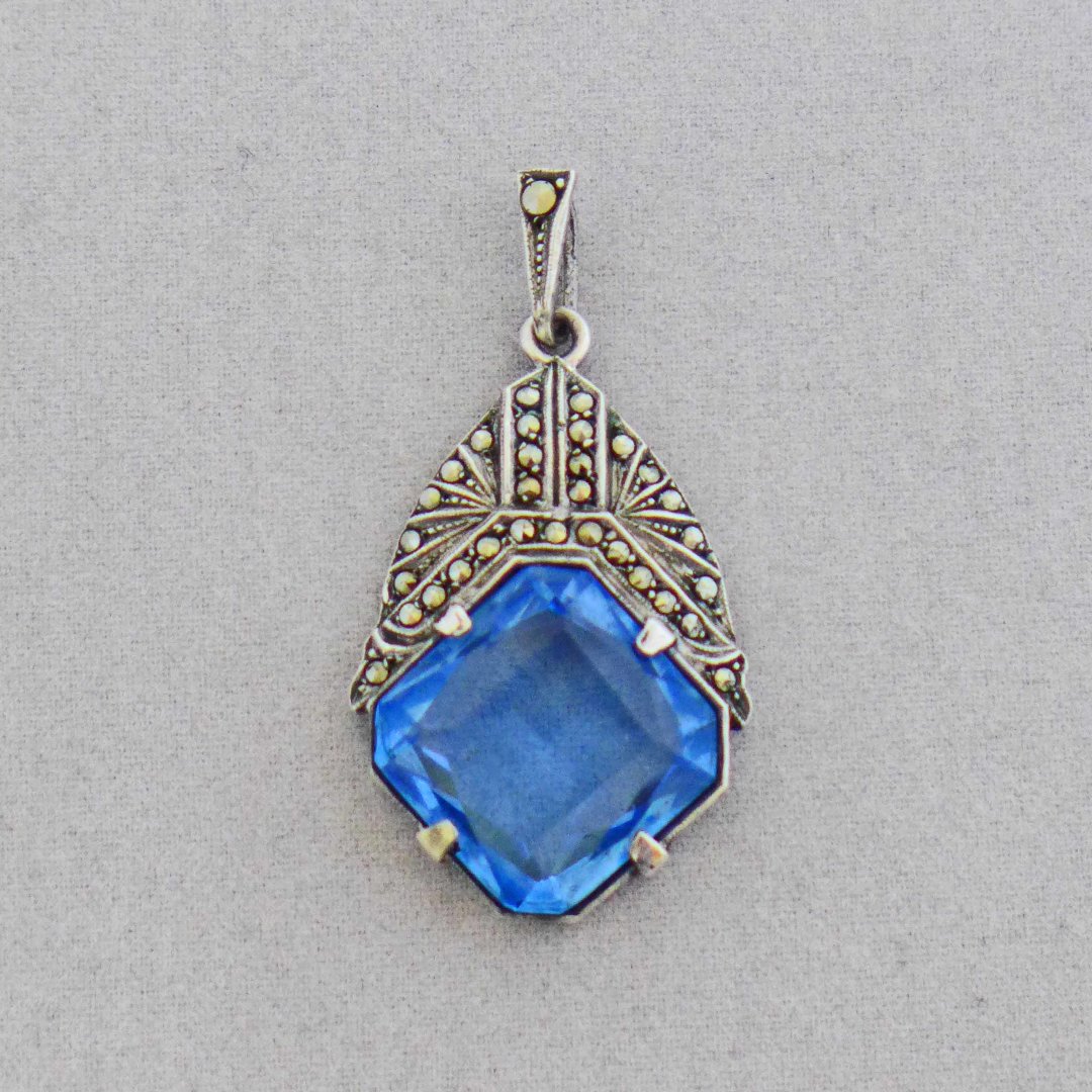 Art Deco pendant with marcasite and blue stone