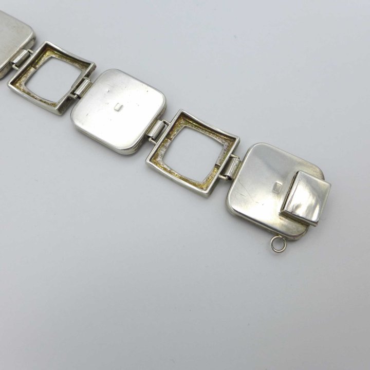 Silver bracelet with rhodochrosite