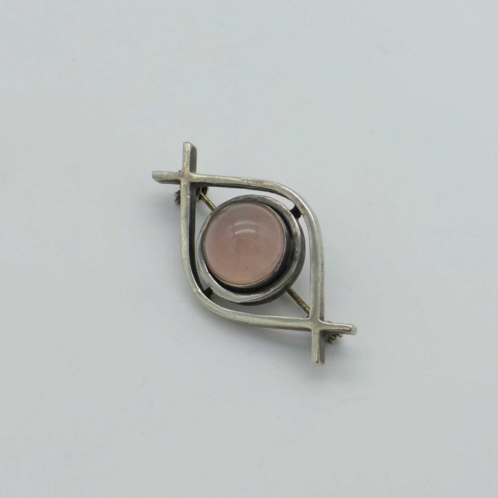 Gustav Hauber - Silver brooch with rose quartz