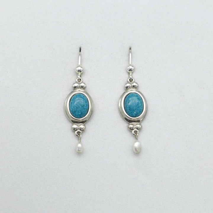 Silver earrings with turquoise majolica