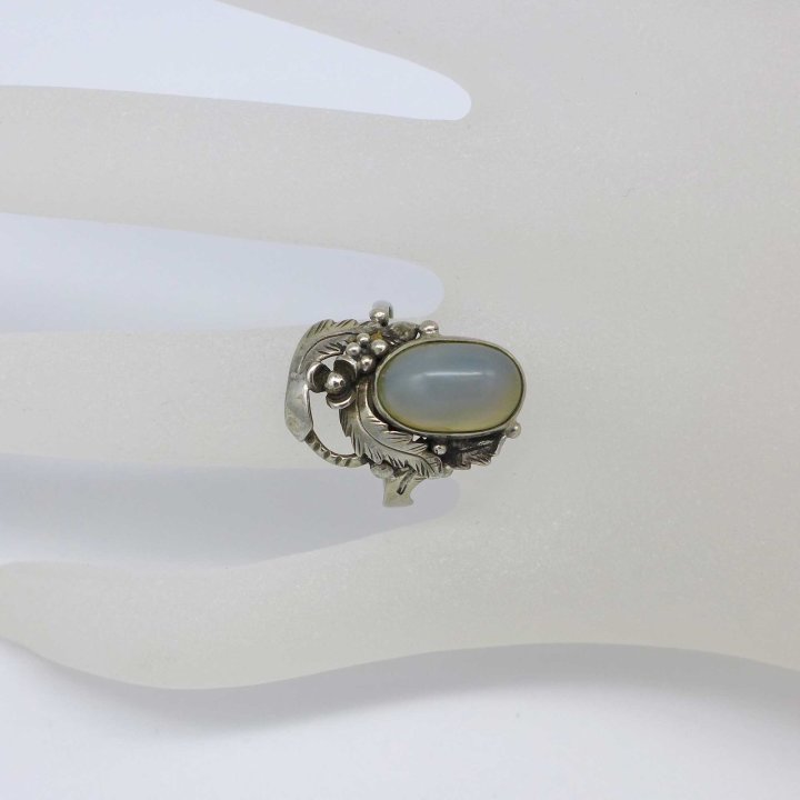 Floral silver ring with chalcedony