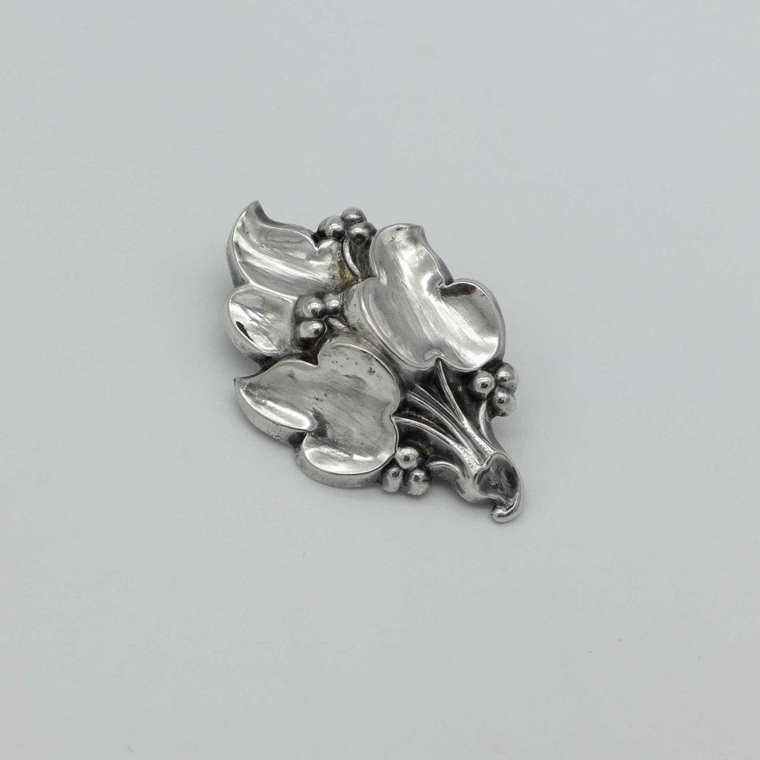 Biedermeier brooch in silver