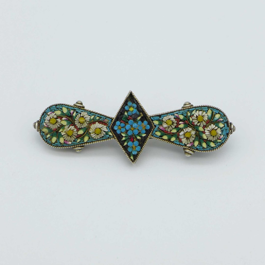 Glass mosaic brooch from the 19th century