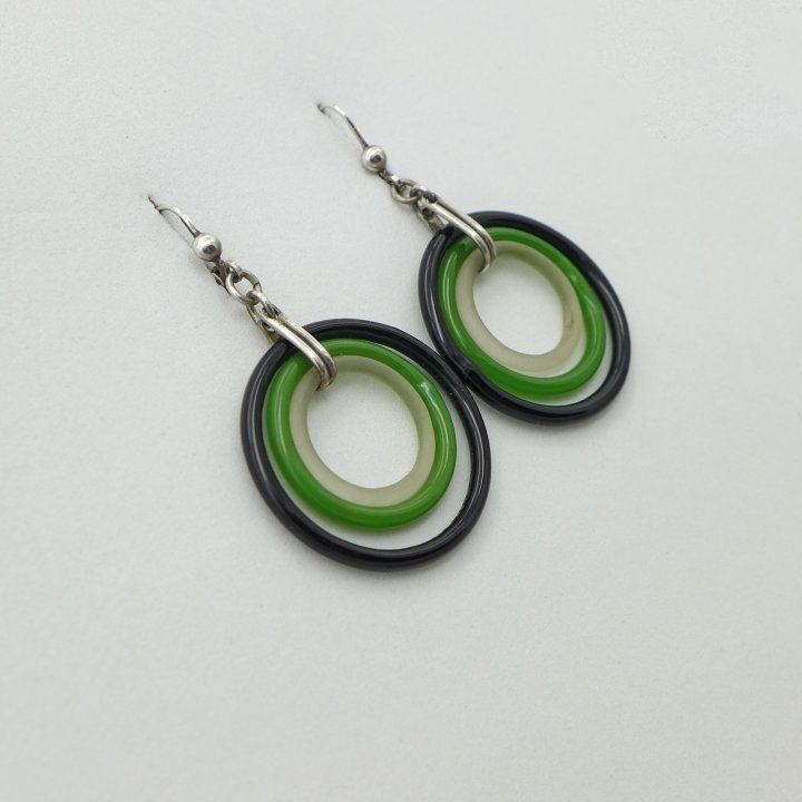 Black and green Art Déco earrings