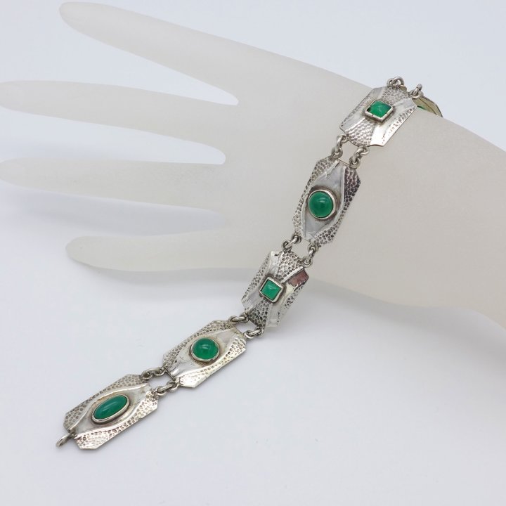 Hermann Bauer - Art Nouveau bracelet with green agates