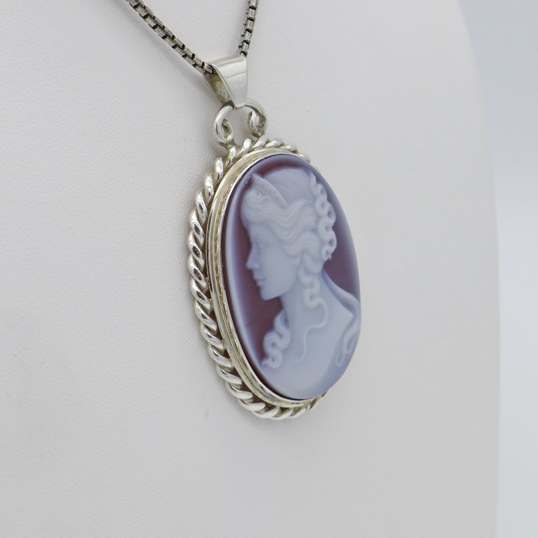 Pendant Agate Cameo with Portrait of a Woman 