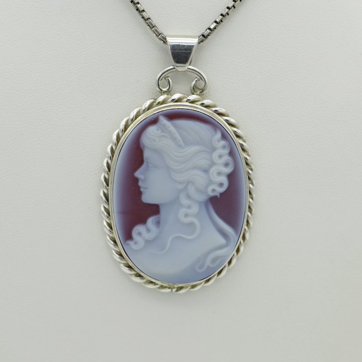 Pendant Agate Cameo with Portrait of a Woman