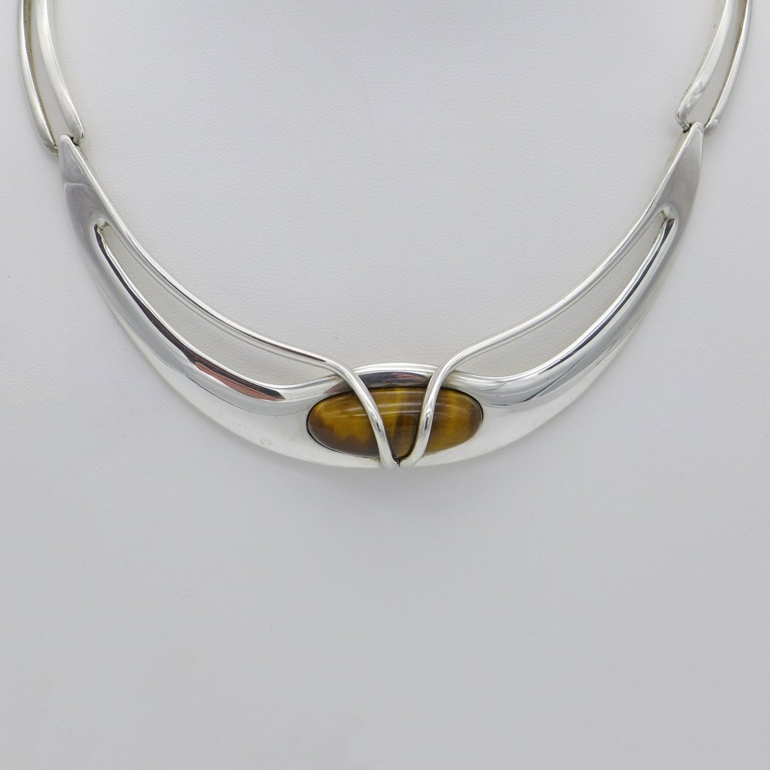 E. Hult de Corral - Necklace with tigers eye