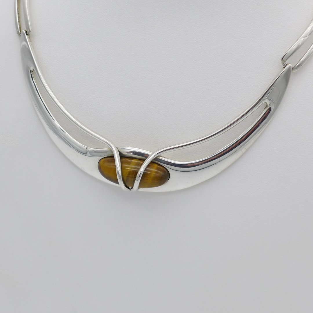E. Hult de Corral - Necklace with tigers eye