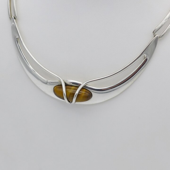 E. Hult de Corral - Necklace with tigers eye