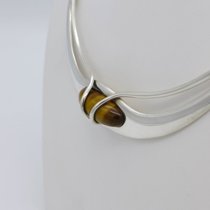 E. Hult de Corral - Necklace with tigers eye