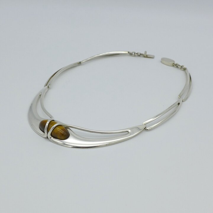E. Hult de Corral - Necklace with tigers eye