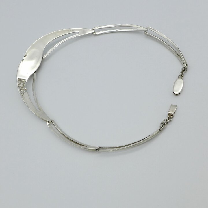 E. Hult de Corral - Necklace with tigers eye