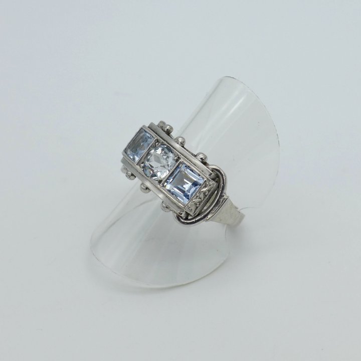 Art Deco ring with light blue stones