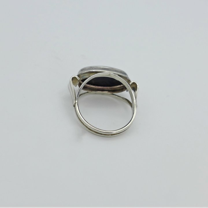 Wide silver ring with onyx