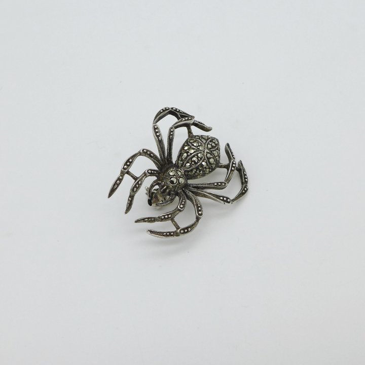 Cross spider with marcasites