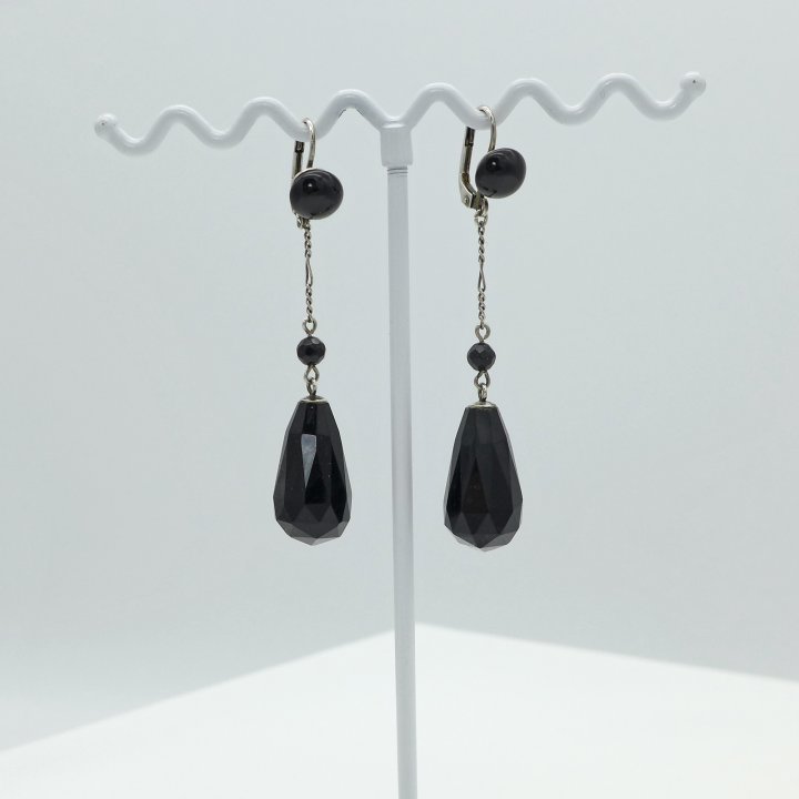 Long earrings with black onyx drops