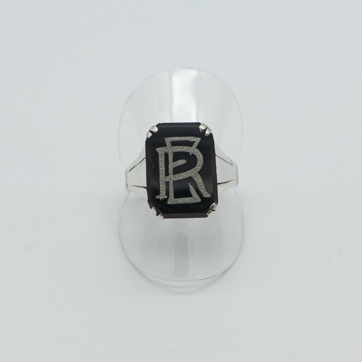 ER monogram silver ring with onyx