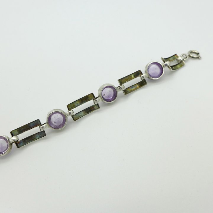 Armband mit Lavendelamethyst aus den 1960er Jahren