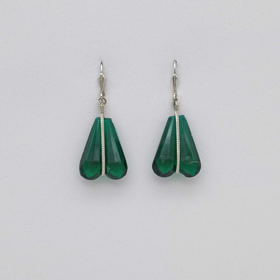 Earrings with green crystal drops