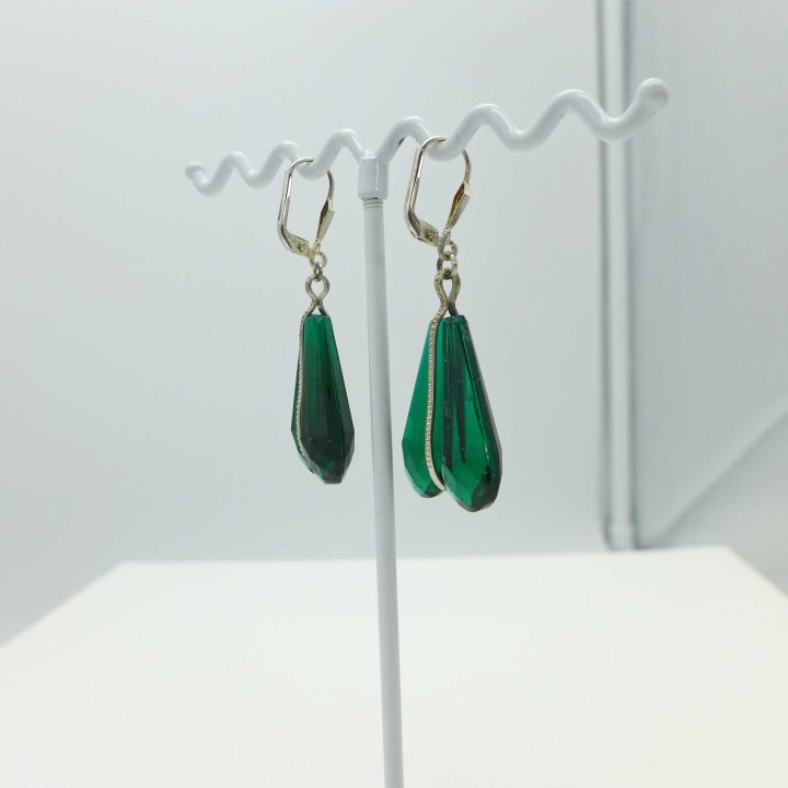 Earrings with green crystal drops