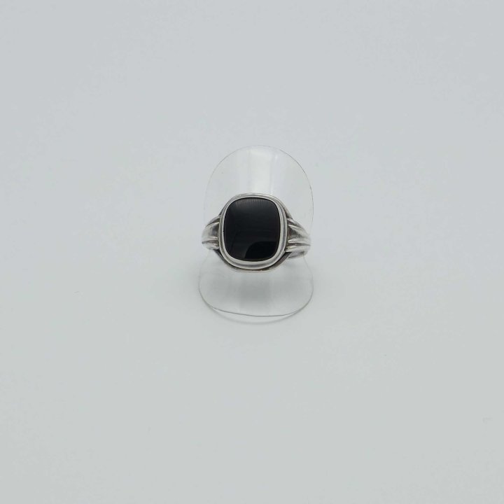 Silver ring with onyx from the 1920s