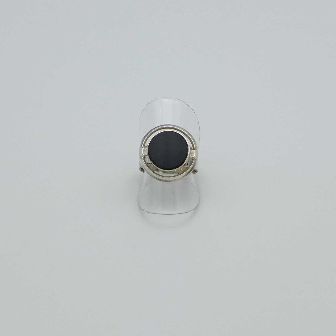 Round silver ring with onyx from the 1960s
