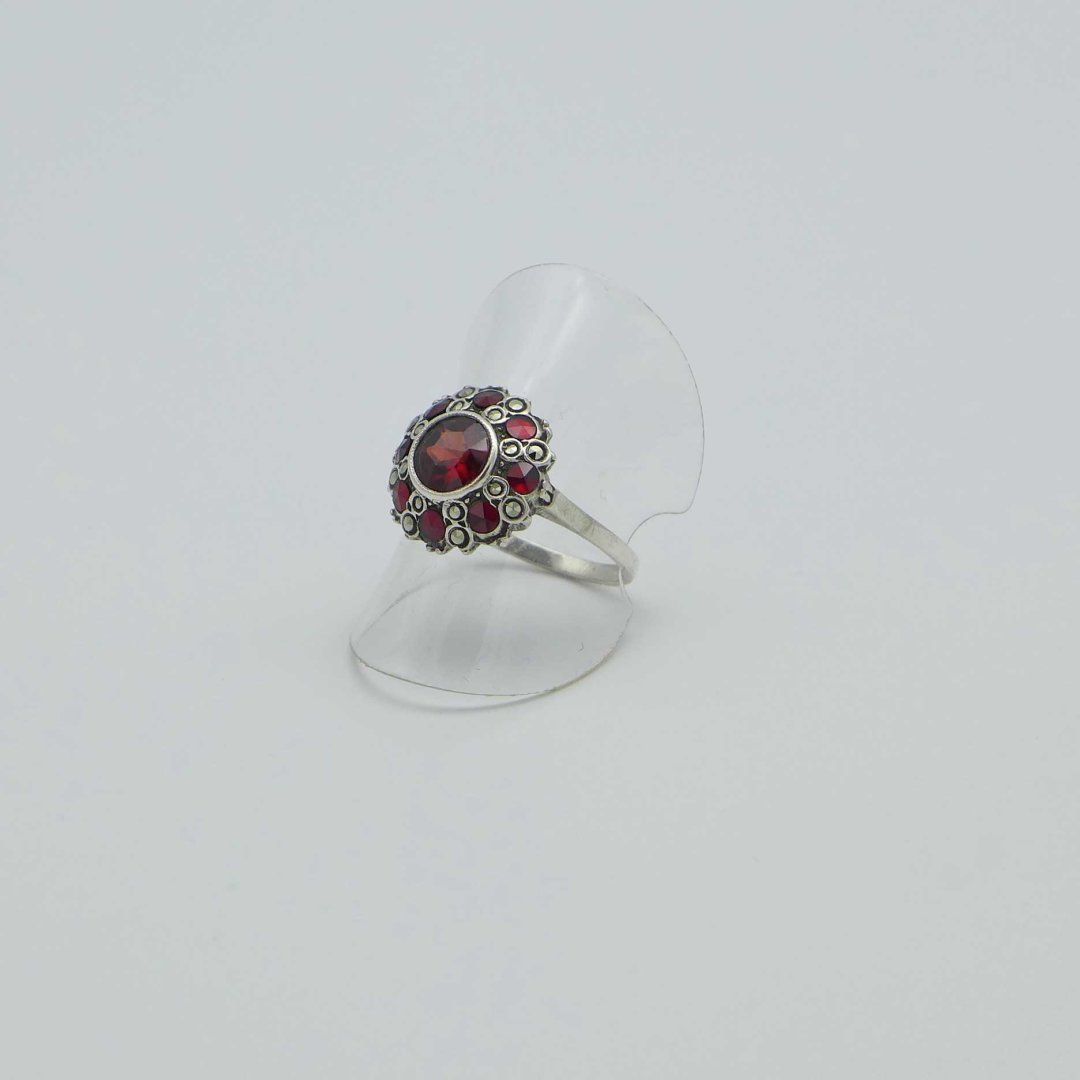 Silver ring with garnet and marcasite