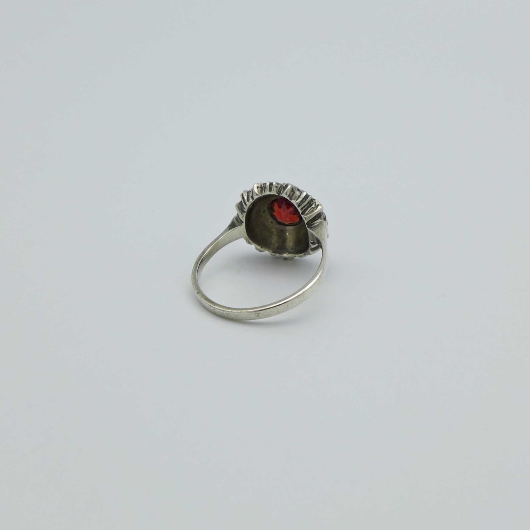Silver ring with garnet and marcasite