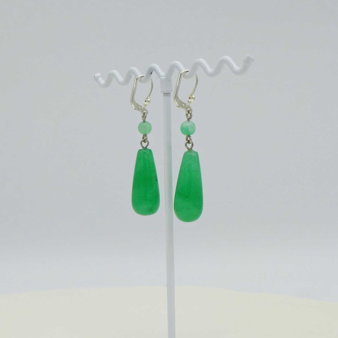 Earrings with large jade drops