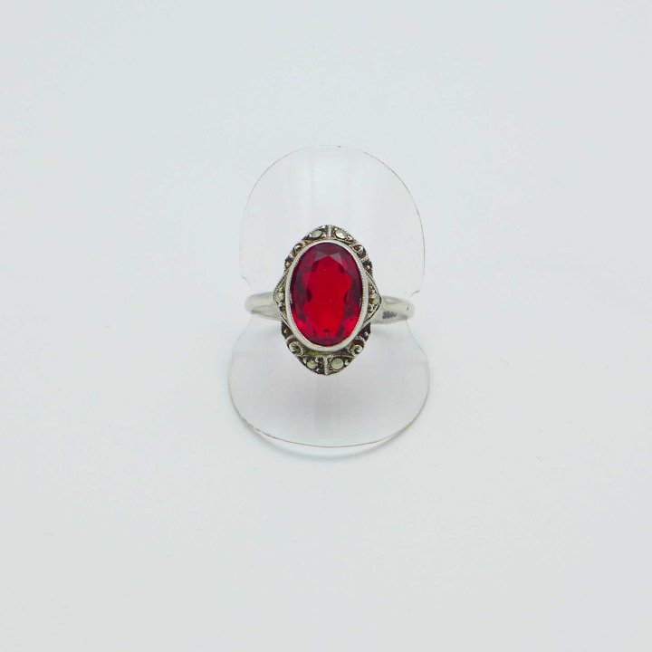 Art Deco ring with red spinel and marcasites