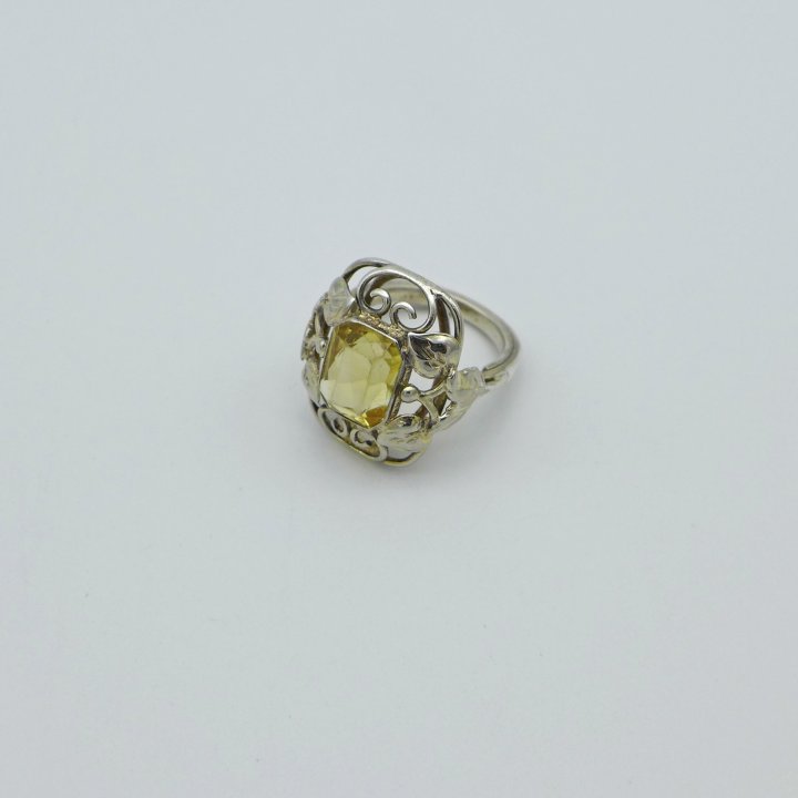 Floral silver riFloral Art Nouveau Ring with Yellow Stoneng with chalcedony