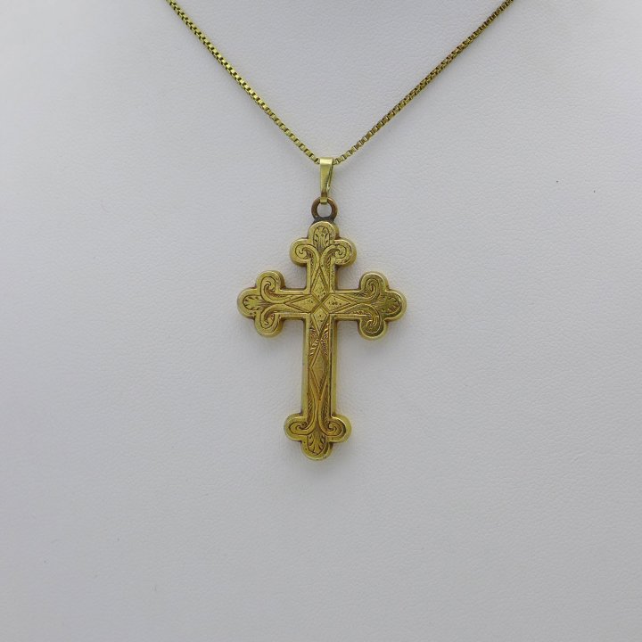 Goldkreuz aus dem 19. Jahrhundert